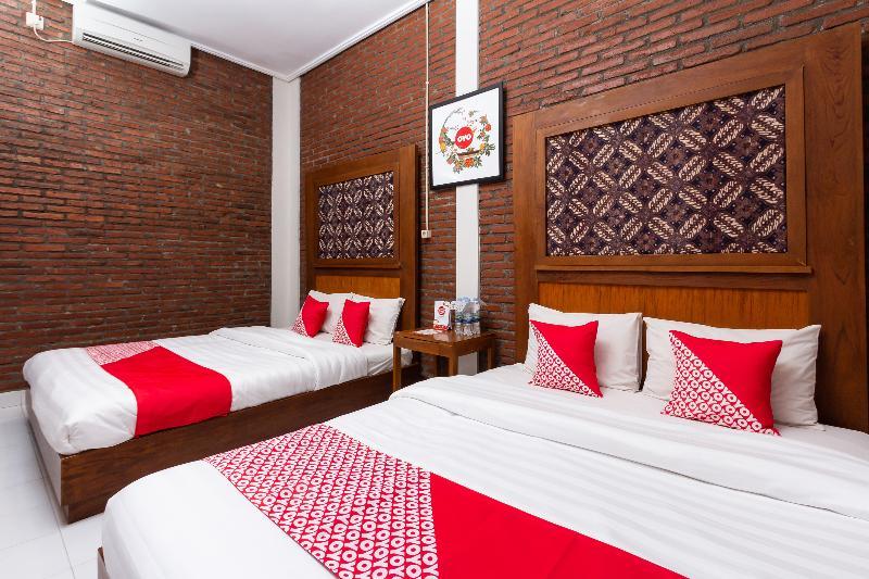 Rifka Annisa Guesthouse Syariah Redpartner Yogyakarta Exteriör bild